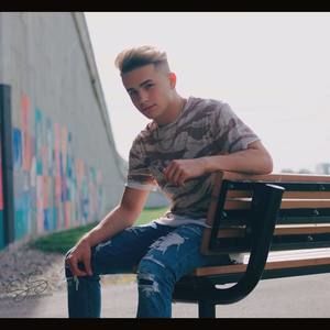 Meet your Posher, Carson